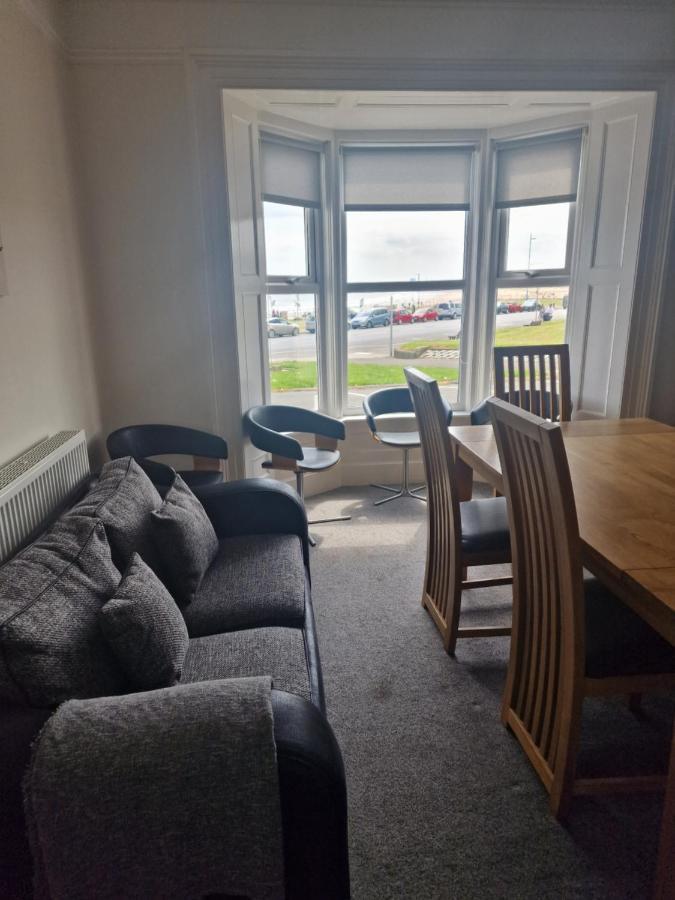 2 The Green, Exceptional Large House, Sea Views Loads Of Bathrooms Seaton Carew Exterior foto